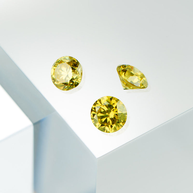 Anillo de diamante amarillo engastado con 4 rieles de grano - Vuelta completa 2,5 mm / 1,5 quilates